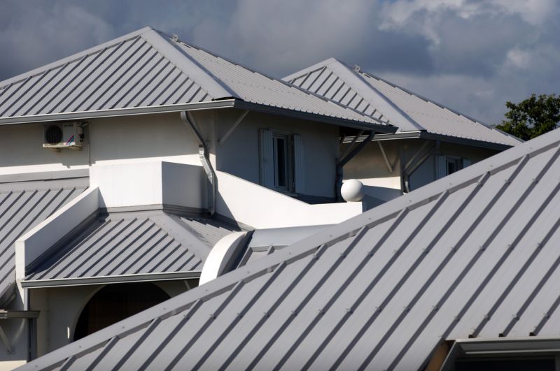 How Long Metal Roof Replacement Typically Lasts